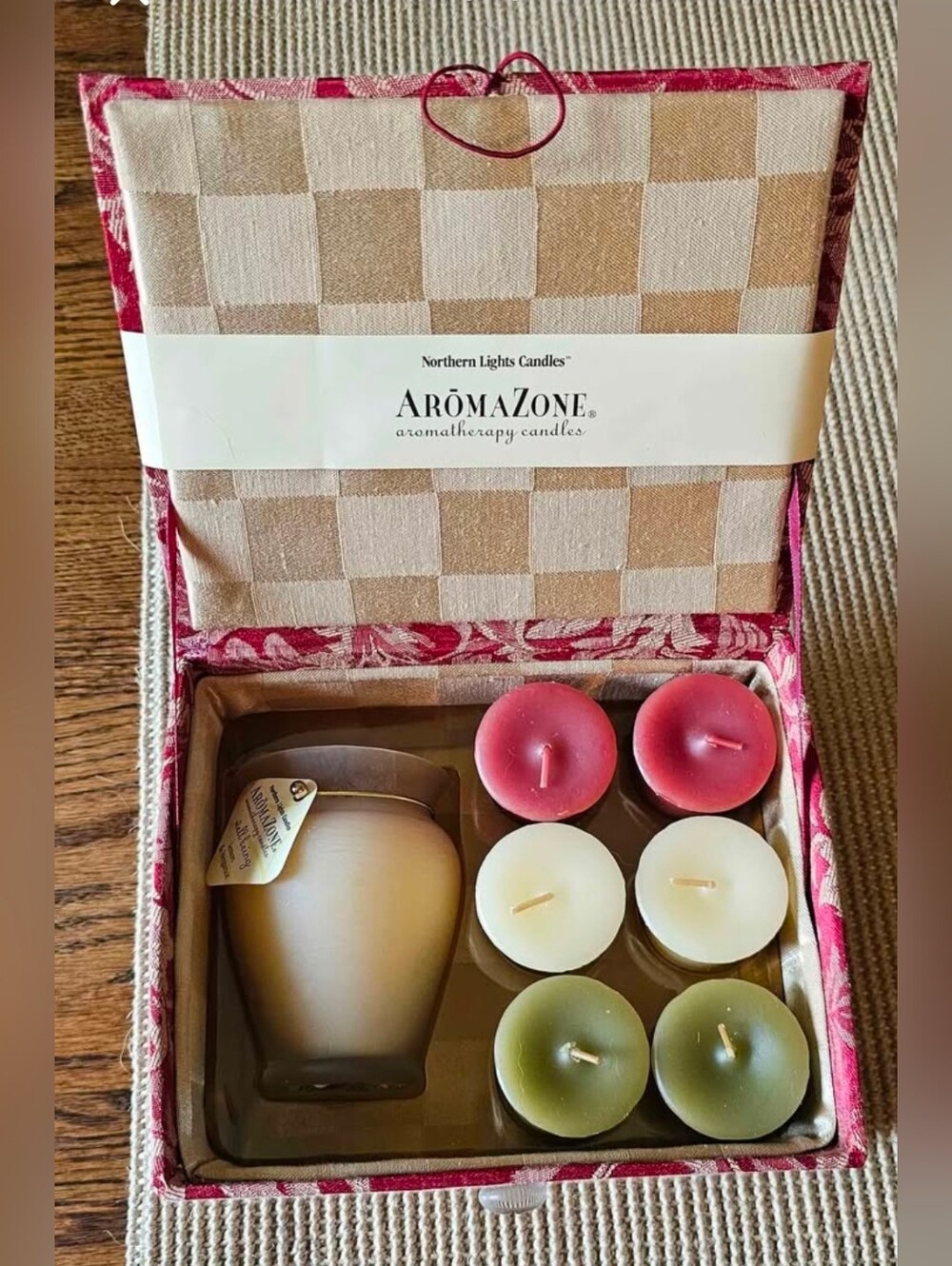 Northern Lights Candles AromaZone Aromatherapy Candles - NEW! in Box